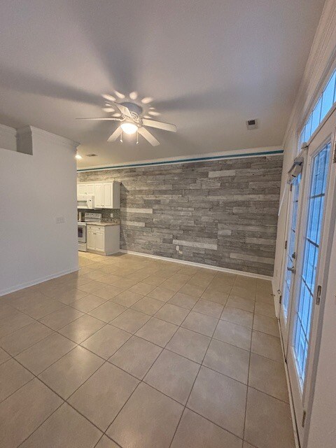 Foto del edificio - 230 Addison Cottage Way