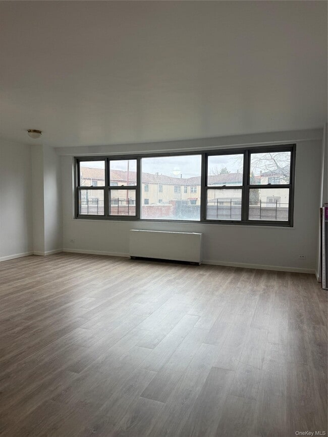 Building Photo - 61-20 Grand Central Pkwy