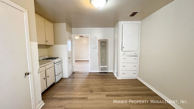 Building Photo - 2520 41st St