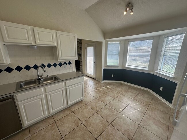 Building Photo - AVAILABLE NOW; APPLY TODAY AT OUR WEBSITE!!