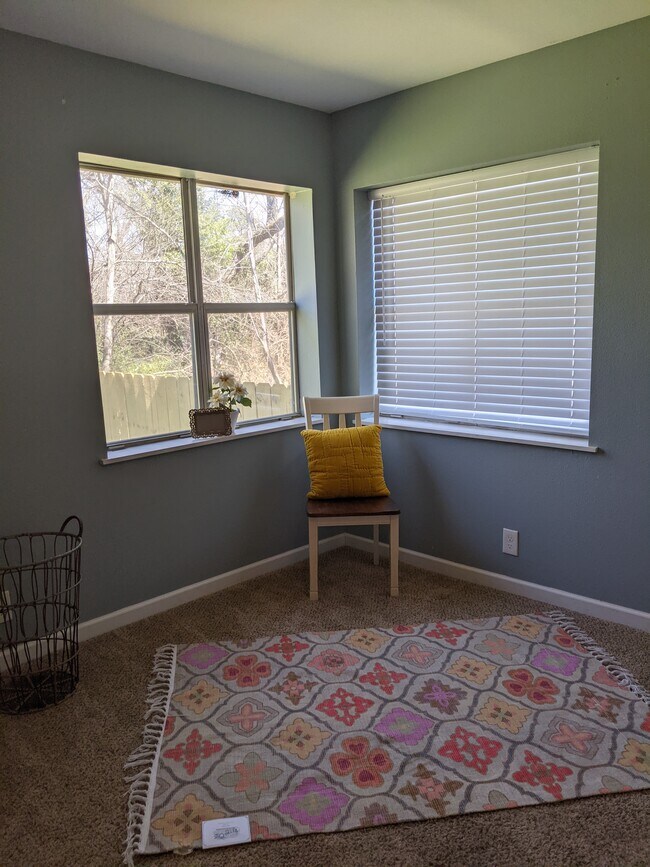 Building Photo - 2316 Alta Mira Dr