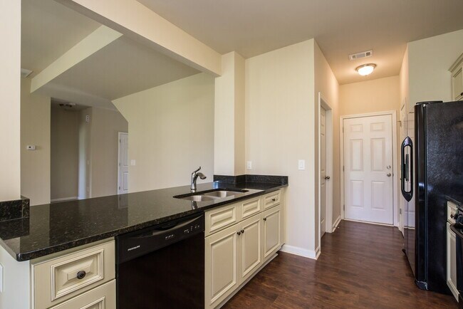 Building Photo - 62 Prescott Dr