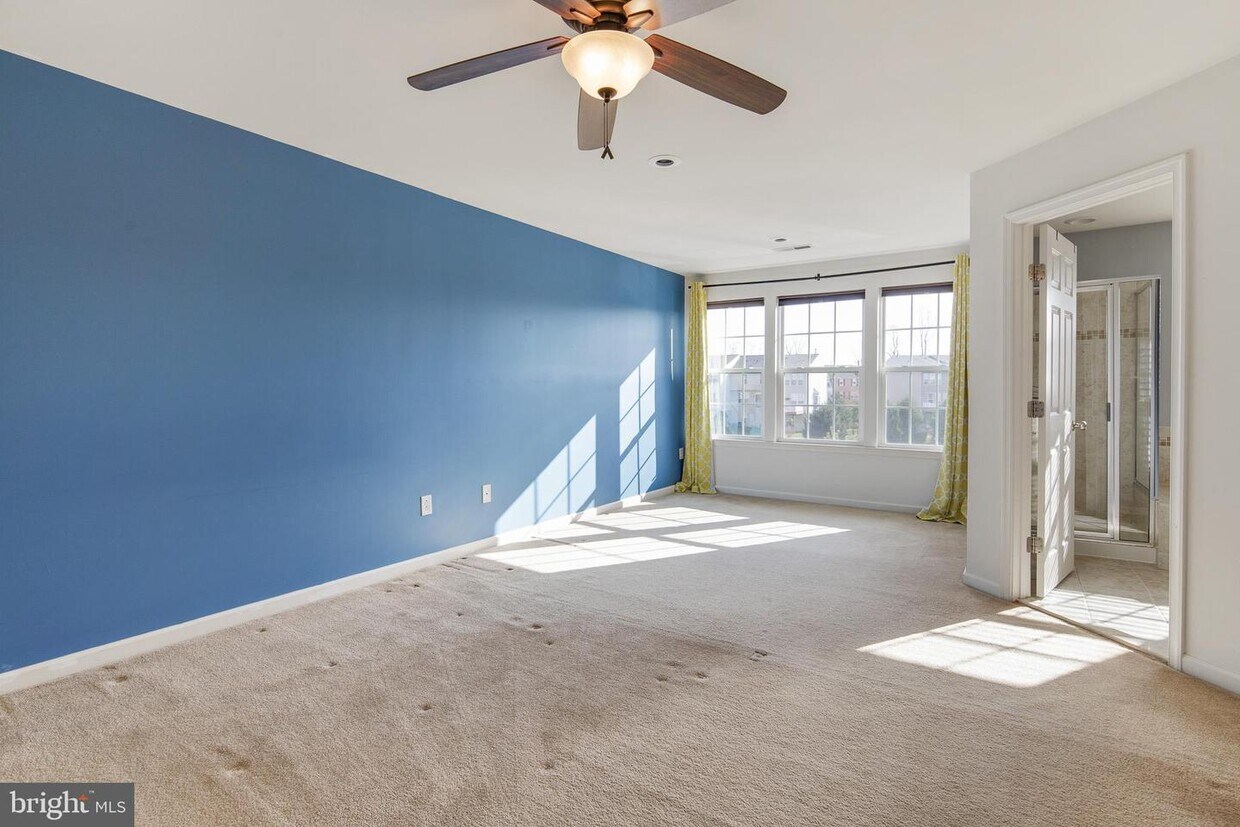 347 Cristaudo Ct, Mount Royal, NJ 08061 Townhome Rentals in Mount