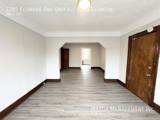 Photo du bâtiment - SPACIOUS 2 BED/1 BATH UNIT IN WALKERVILLE + HYDRO