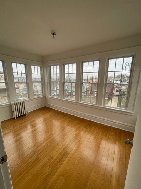 Sunroom/Bedroom/Office - 56 Laurel Ave