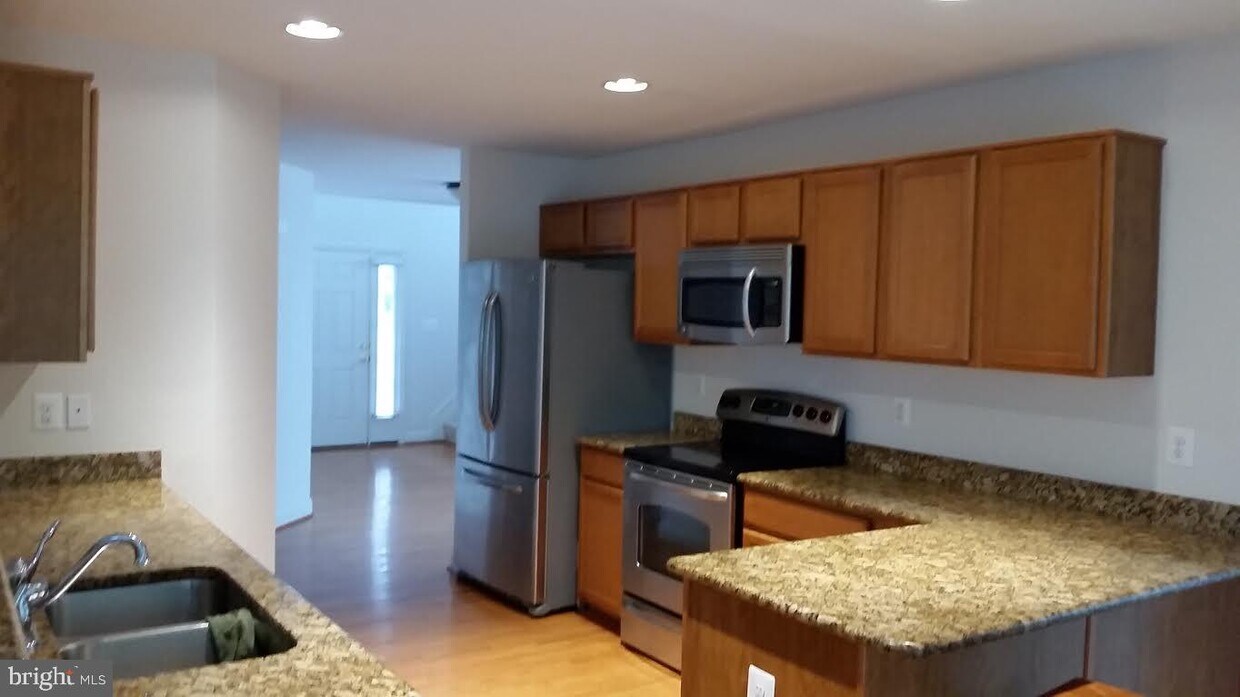 9410 Hidden View Ln, Laurel, MD 20723 House for Rent in Laurel, MD