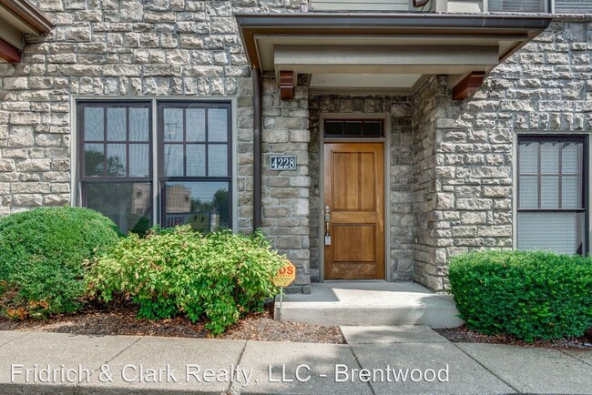 Building Photo - 2 br, 2.5 bath House - 4228 Hillsboro Pike