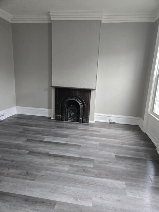 Building Photo - 19 Franklin St