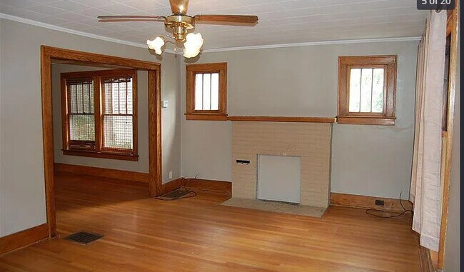 Foto del edificio - 825 Sylvan Ave