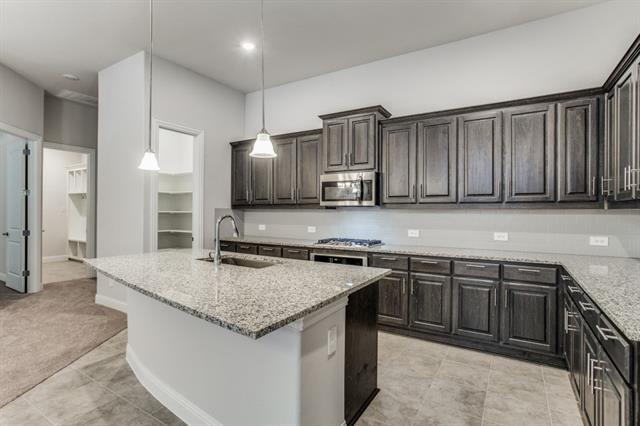 Foto del edificio - 708 Waterbrook Pkwy