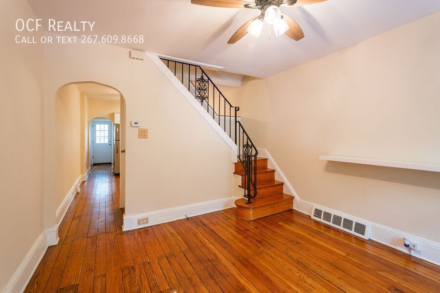 Foto principal - 4562 Silverwood St