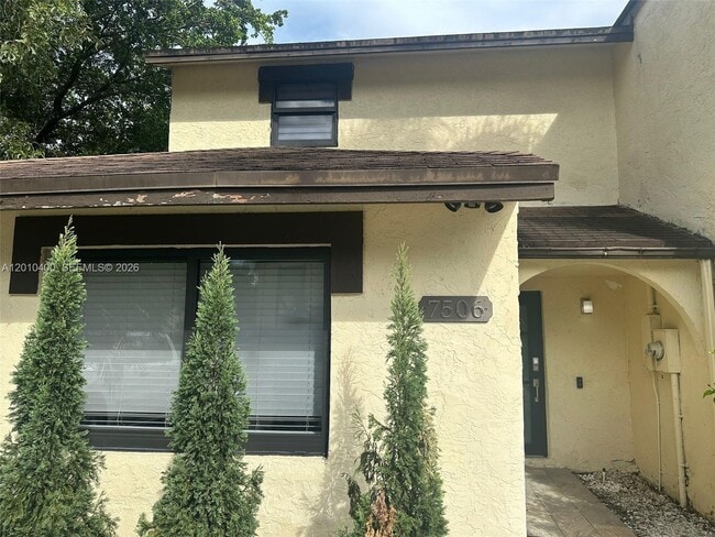 Foto del edificio - 7506 NW 33rd St
