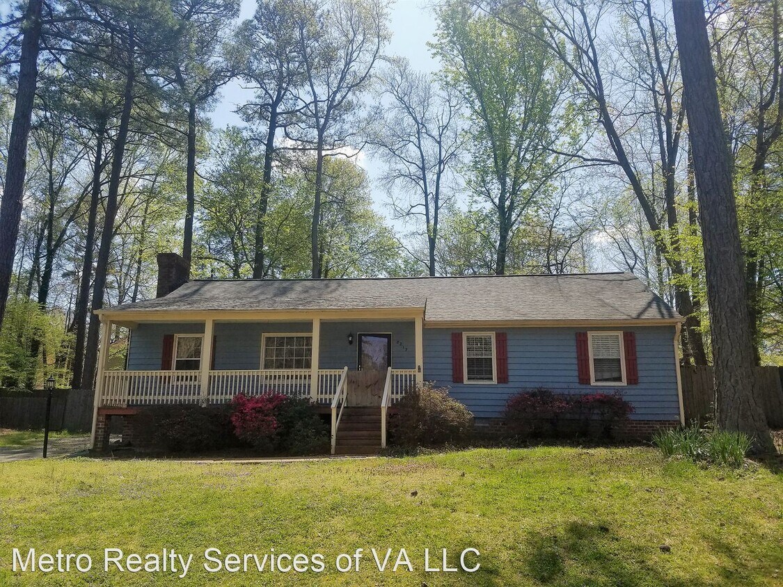 3 br, 2 bath House 8217 Post Land Court House Rental in