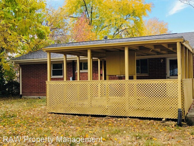 Foto del edificio - 3 br, 1 bath House - 8096 Irwin Ave.