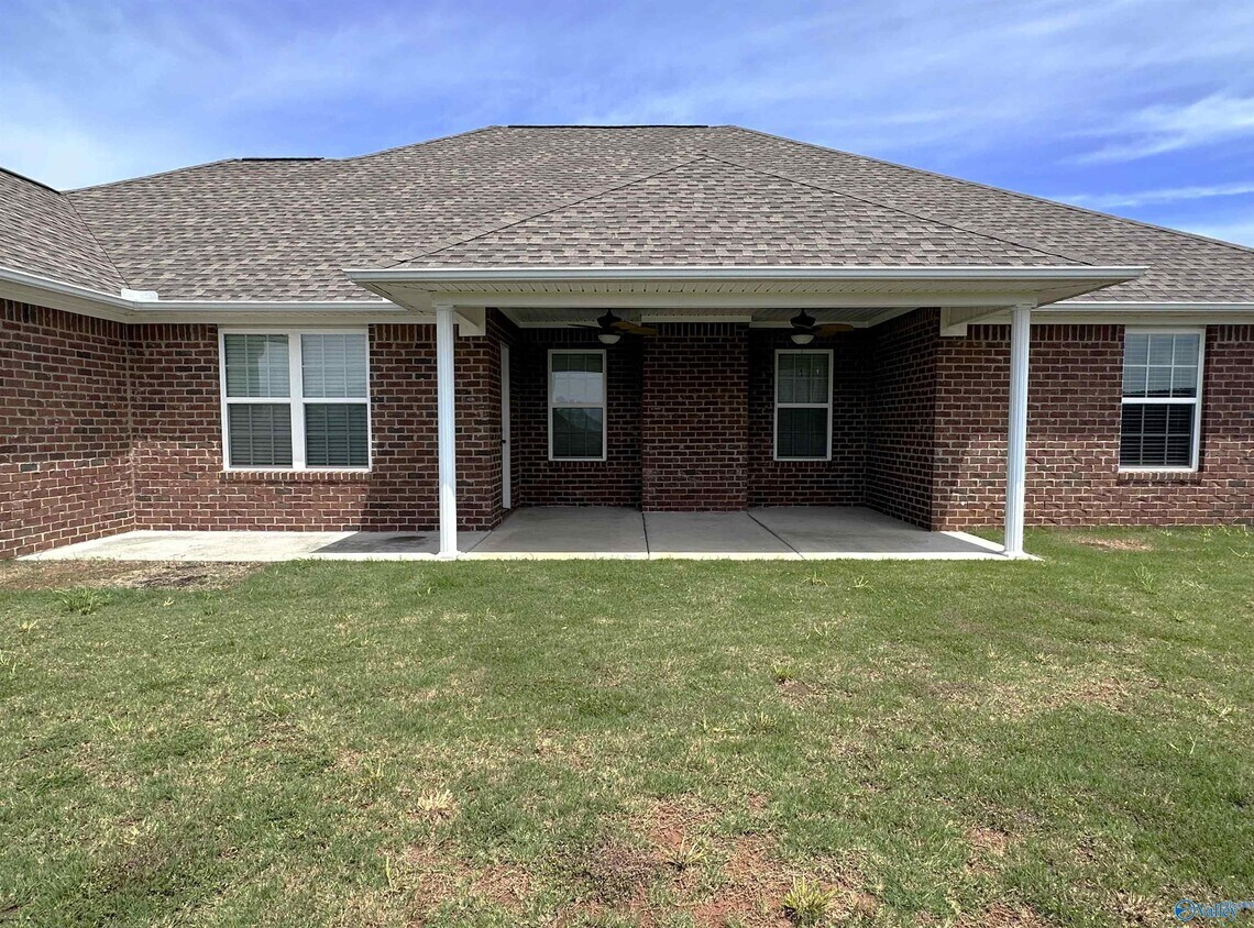 Foto del edificio - 27932 Moss Creek Dr