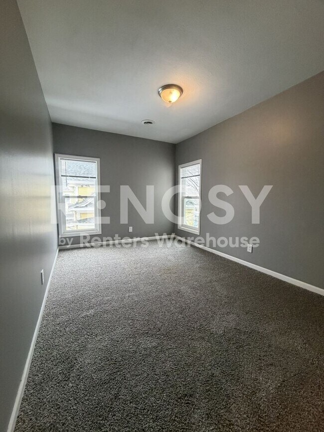 Foto del edificio - 2540 12th Ave S
