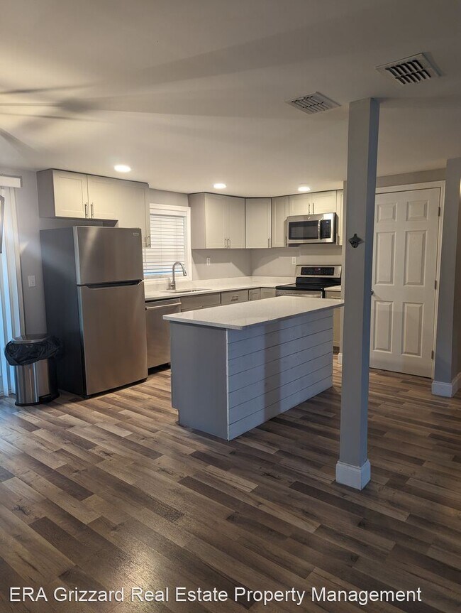 Building Photo - 2 br, 1 bath House - 1412 Pembrooke