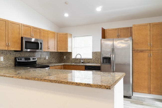 Building Photo - 719 Stanton Dr
