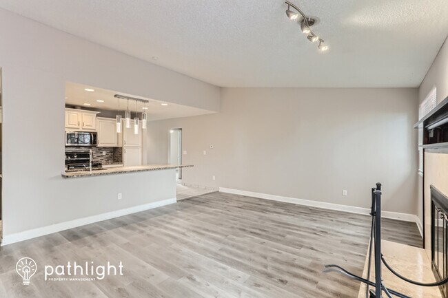 Building Photo - 2093 S Rifle St, Aurora, CO, 80013