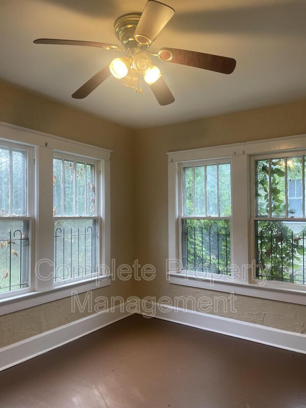 Foto del edificio - 921 7th Pl SW