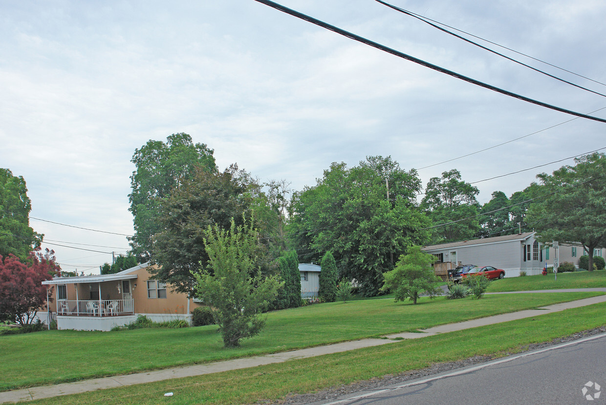 Primary Photo - Forest Lawn Mobile Home Community