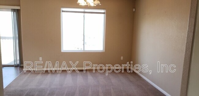 Building Photo - 213 Audubon Dr