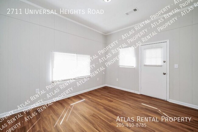Foto del edificio - 2711 Universal Heights Rd