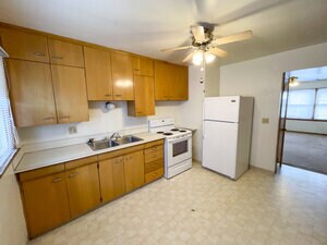 Kitchen - 1115 6th Ave E