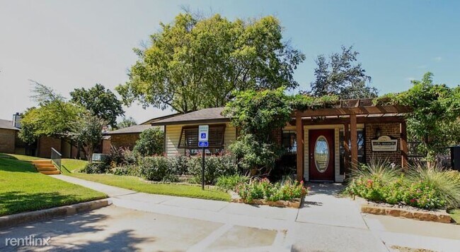 Foto del edificio - 2 br, 2 bath Condo - 2452 Highway 121 Flat...