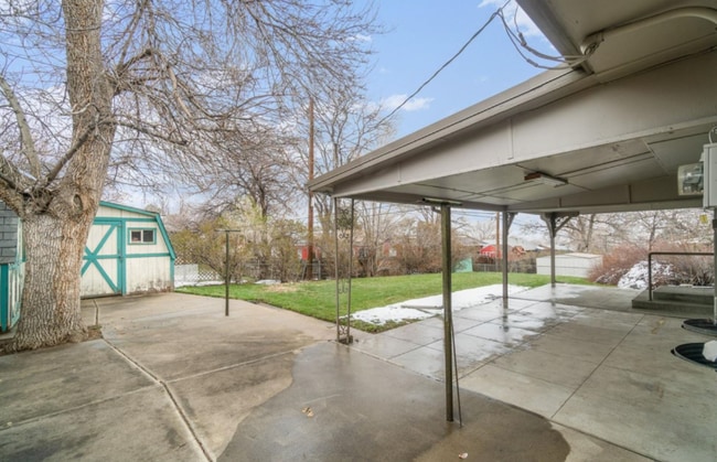 Building Photo - 89 W 81st Pl