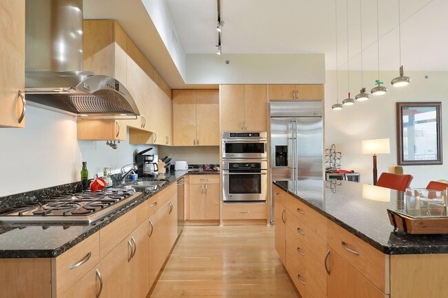 Building Photo - 1120 S 2nd St