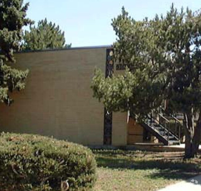 Alternate Building View 3 - Elmwood Park Apartments