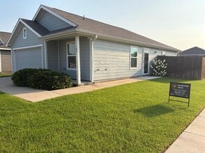 Building Photo - 702 Slocum Way