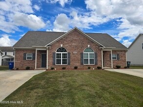 Building Photo - 3905 Granada Dr