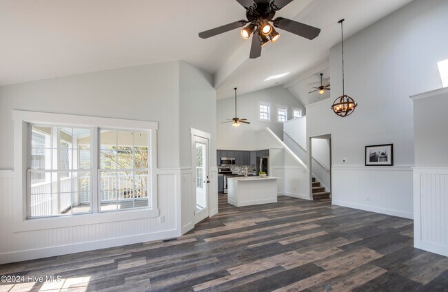 Foto del edificio - 3123 Lakeside Commons Dr SE