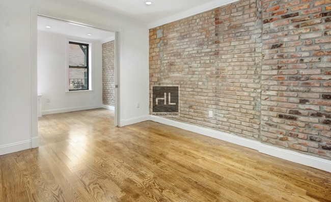 Building Photo - MOTT STREET