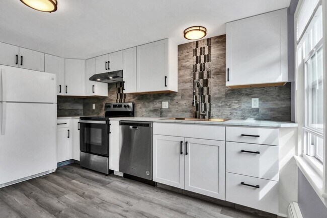 Building Photo - 7 Harris St