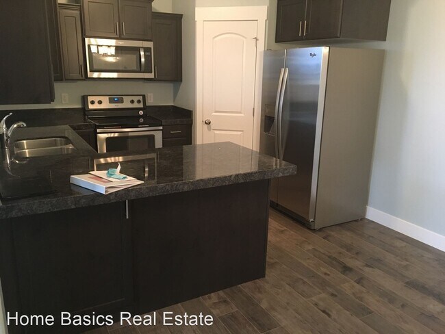 Foto del edificio - 3 br, 2 bath House - 201 W. Ridge Rd Q1