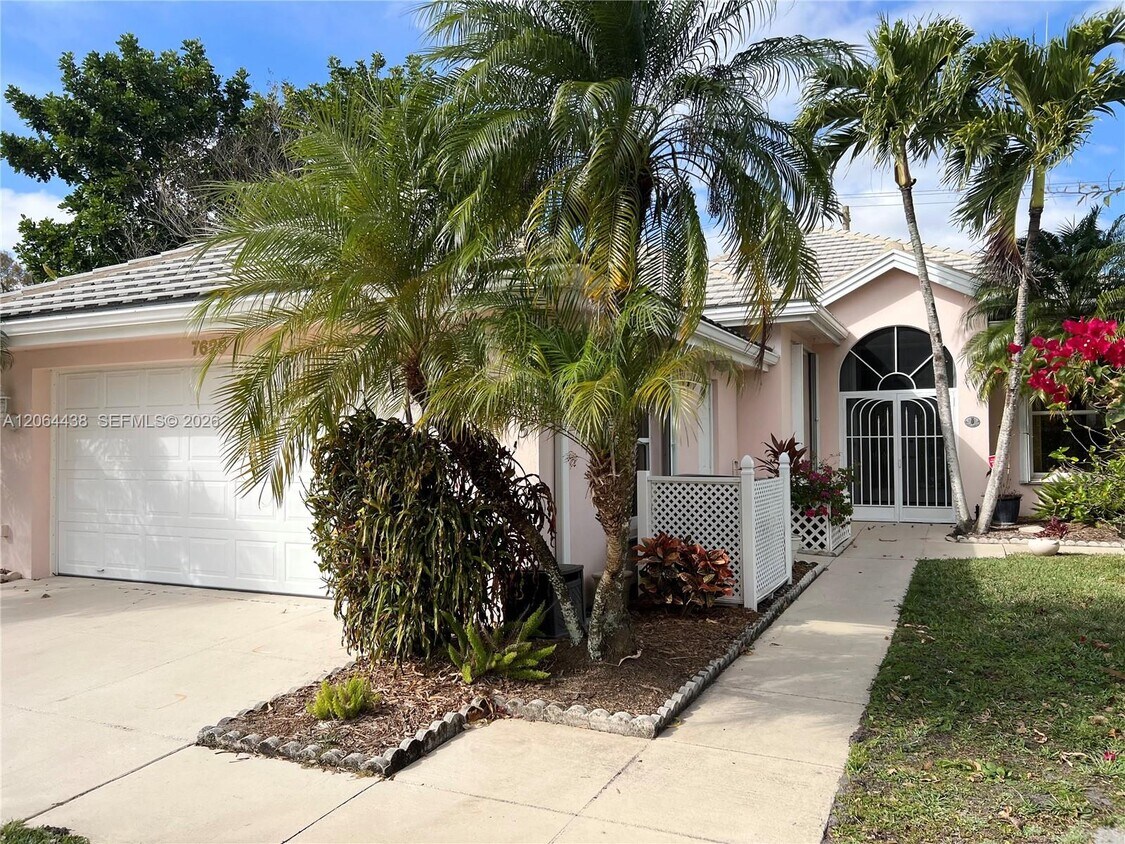 Foto del edificio - 7625 SE Bay Cedar Cir