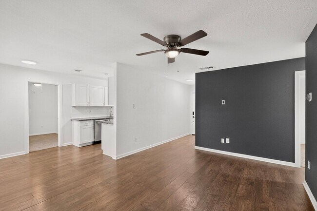 Building Photo - 10332 Grabbs Ln