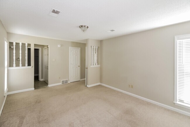 Foto del edificio - 4399 Timber Rise Rd