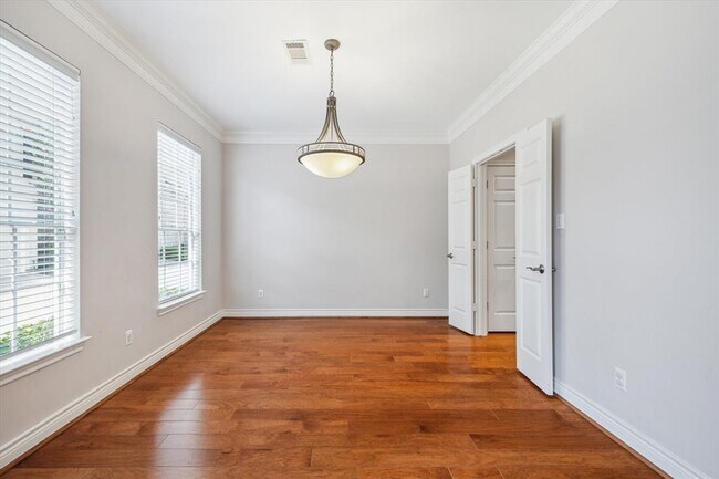 Foto del edificio - 3609 Timberside Cir Dr