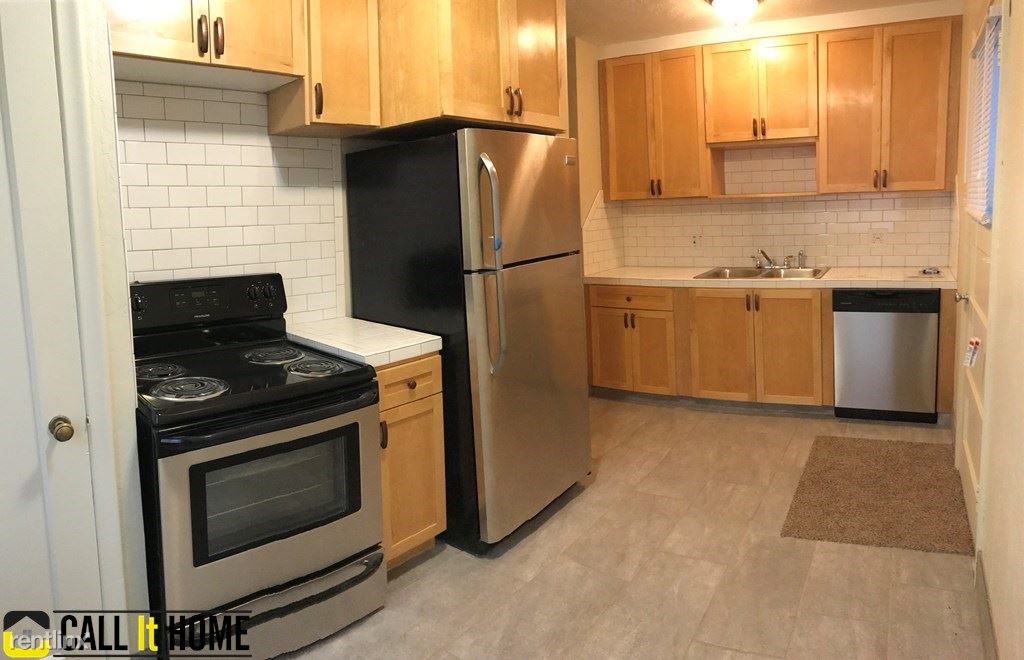 Primary Photo - 1138 W Talisman Dr