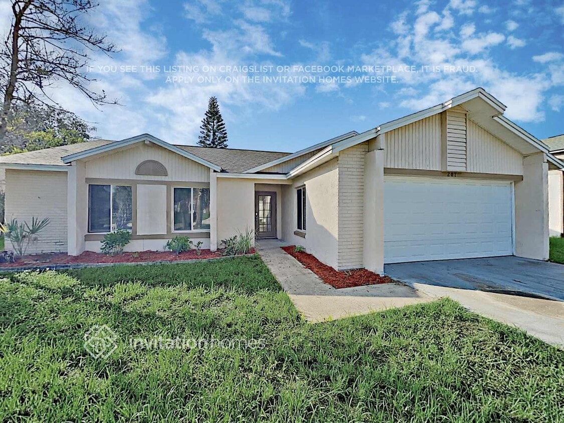 Primary Photo - 207 Springview Dr