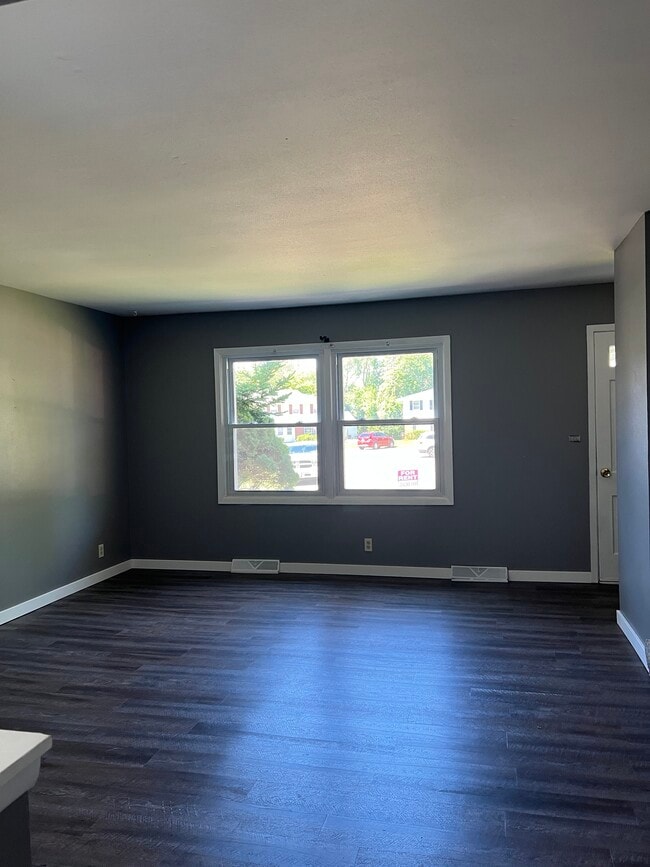 Living room #2 - 218 E Laurie St