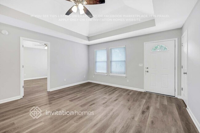Foto del edificio - 592 Cedar Bend Ln