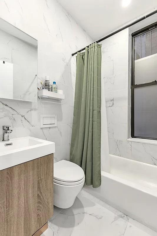 Building Photo - 2 bedroom in NEW YORK NY 10002