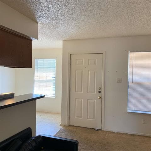 Building Photo - 504 Kings Way Dr