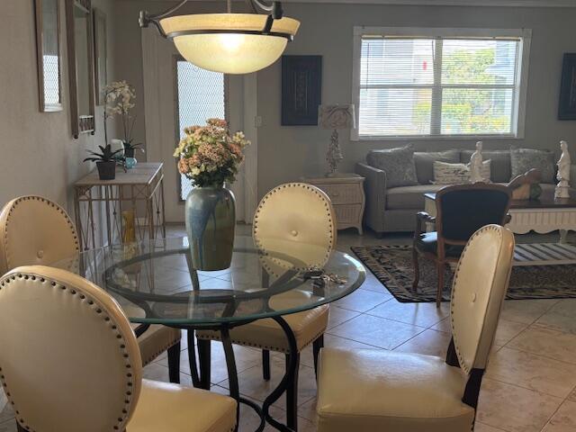 Building Photo - 502 Brittany K