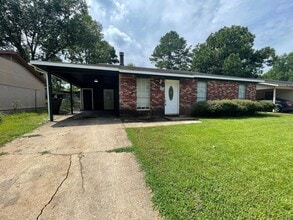 Building Photo - 6467 Oak Valley Dr